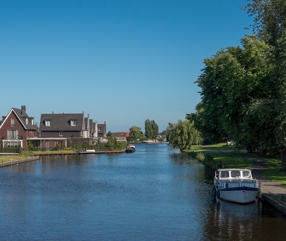 water Hillegom met woningen